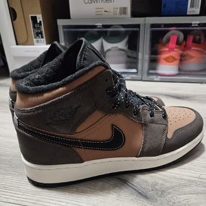 Nike Air Jordan 1 Mid SE Dark Chocolate